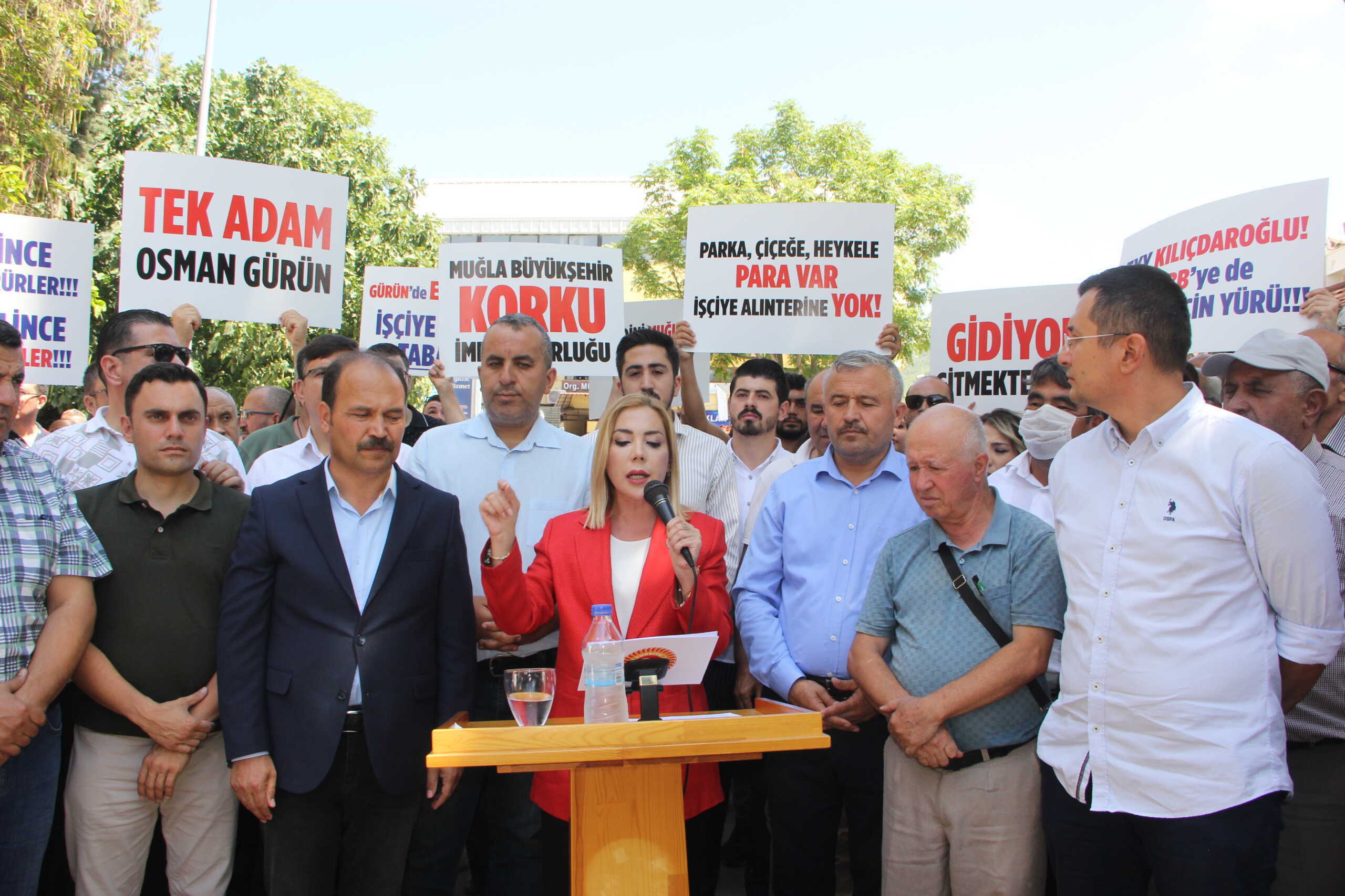 AK Parti Sokağa İndi